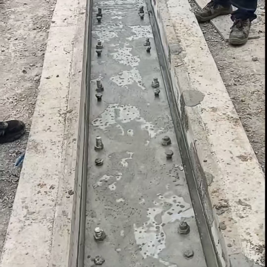 泰和港口码头起重机龙门吊重型机械设备稳固用早强快凝轨道胶泥